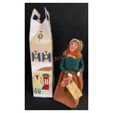 Byers Choice Woman Shopper 13"