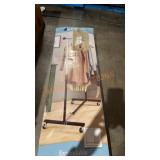 Expandable Garment Rack