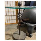 16 1/2"x 21"glass Top Table