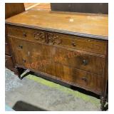 Antique 4-drawer Dresser