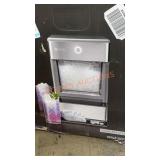 GE Opal Nugget Ice Maker