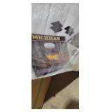 Collegiate series cornhole set