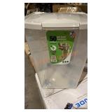 Pet Food Container-lid broke