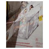 SkipHop Expandable Enclosure