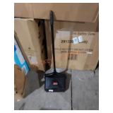 Rubbermaid dustpan