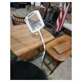 Magnifying Glass Light with Stand