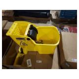 Rubbermaid mop bucket 3x bid