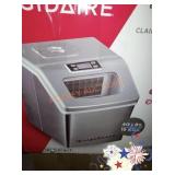 FRIGIDAIRE Ice Maker