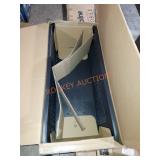 31.7 Gallon Raised Garden Bed