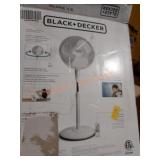 BLACK&DECKER Stand Fan