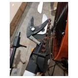 FISKARS Branch Trimmer