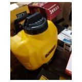 Dewalt 90 psi 0.6 gpm Sprayer