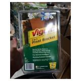 Vigoro planter brackets.