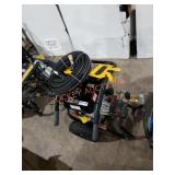Dewalt 4000PSI gas. Honda motor press. Washer