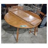 Round Table with 2 Chairs and 2 Leafs