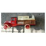 Ertl collectibles bank  budweiser 1931 Hawkeye
