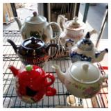 Lot of 6 teapots