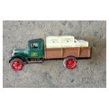 Ertl collectibles 1931 Hawkeye John deere truck
