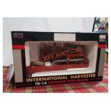 Spec cast die cast international harvester crawler