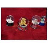 Snow globe lot
