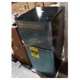 Frigidaire refrigerator- Damaged