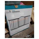 Summer metal expansion gate