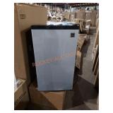 RCA 3.2 Cu Ft Refrigerator