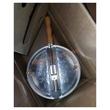 Stove top popcorn popper