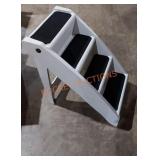 Pet steps