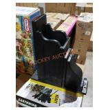 Mayne newspaper holder