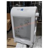 Eye pet vac. Touchless vacuum