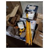 Duel head portable LED work light/tripod