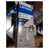 Lav guard pipe covering