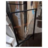 Plexi shield for table top