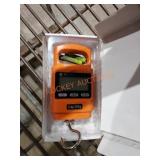 Portable electronic scale