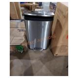 13.2 Gallon Garbage Can