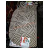 Lot of 2 floor mats