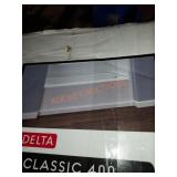 Delta 60inx32 Bathtub