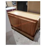 Wall cabinet 30"x18"x13"