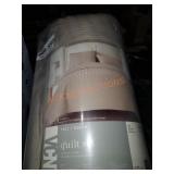 VCNY Full/Queen Quilt Set