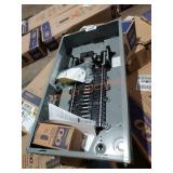 Square D QO 100Amp 38-Circuit Indoor Main Breaker