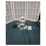 Outdoor security camera with mounting bracket