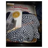 Microplush Heated Throw