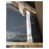 Wilshire patio table