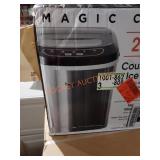 Magic Chef counter top ice maker