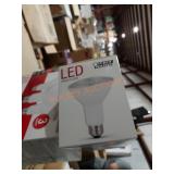 LED light bulbs. 6 boxes