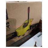 Rubbermaid commercial tandem bucket