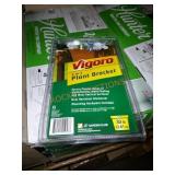 Vigoro 3-in-1 plant brackets. 12 pack