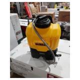 DEWALT Lithium-Ion Battery Backpack Sprayer