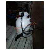 HDX 1 gallon sprayer
